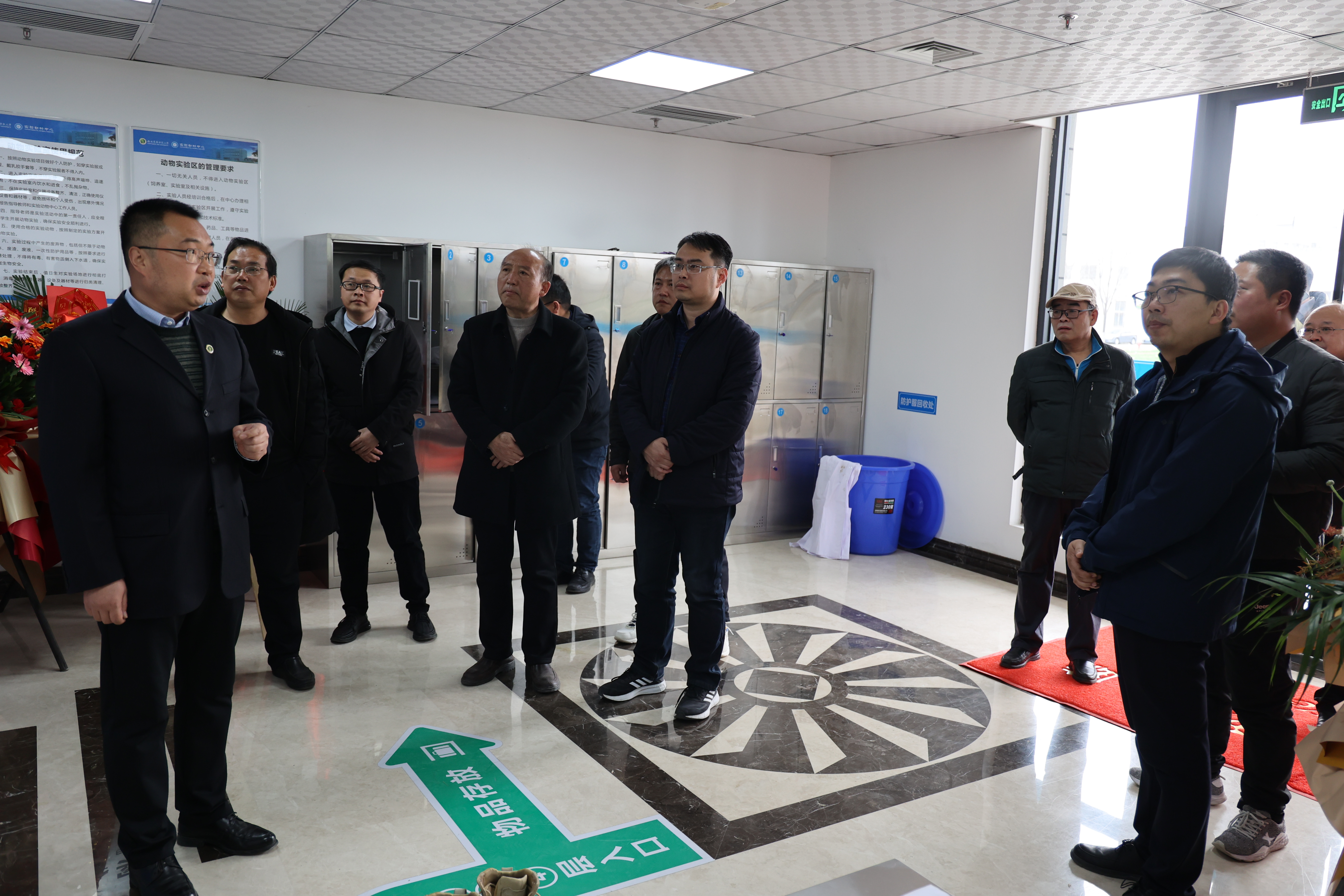 ee12cb25ec174f799115cf4a396badd5.jpg ee12cb25ec174f799115cf4a396badd5.jpg